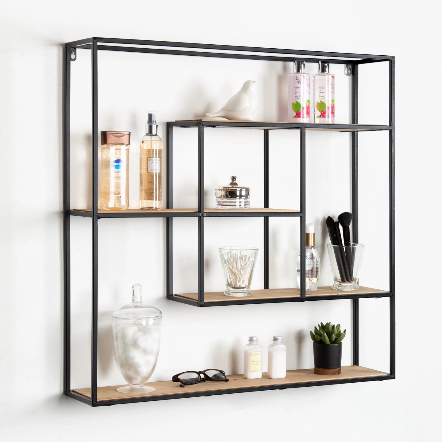 una wall shelf